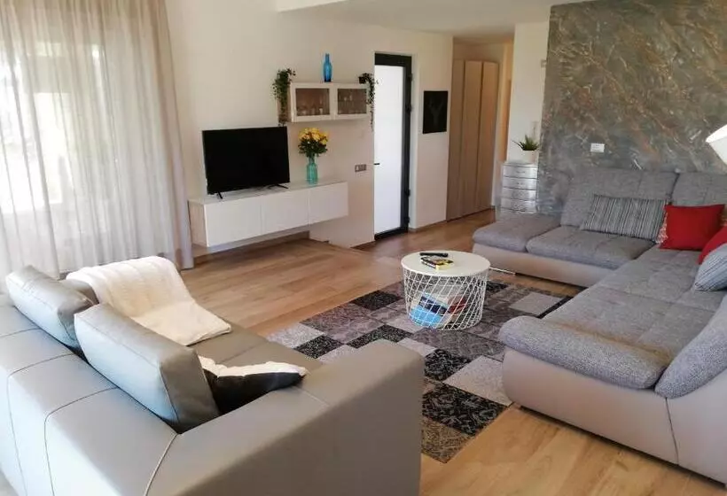 B&b Villa Pelèr