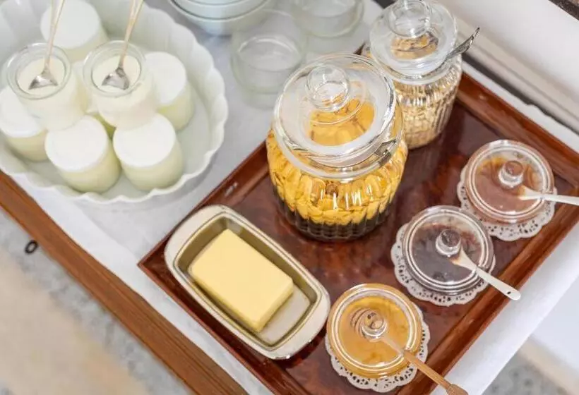 تختخواب و صبحانه Dimora Le Tre Muse Guesthouse