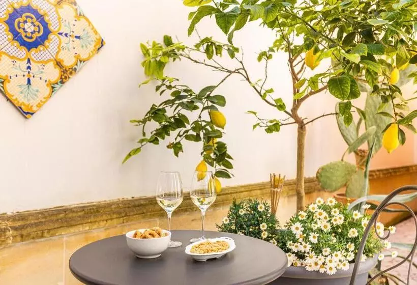 تختخواب و صبحانه Dimora Le Tre Muse Guesthouse