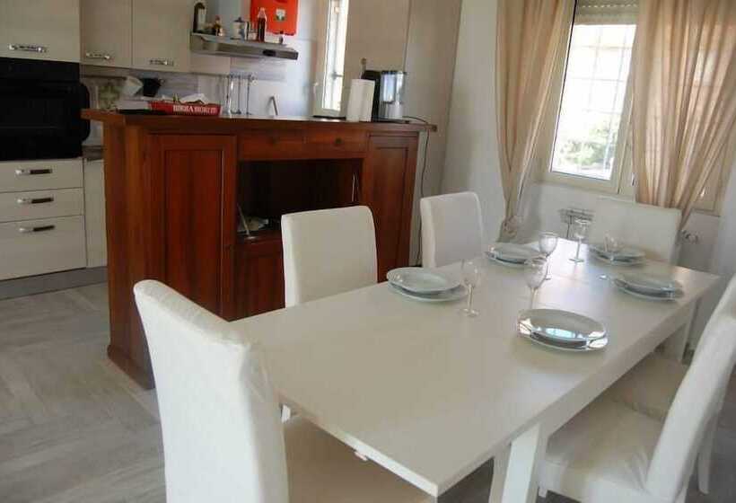 مبيت وإفطار La Duna Beach