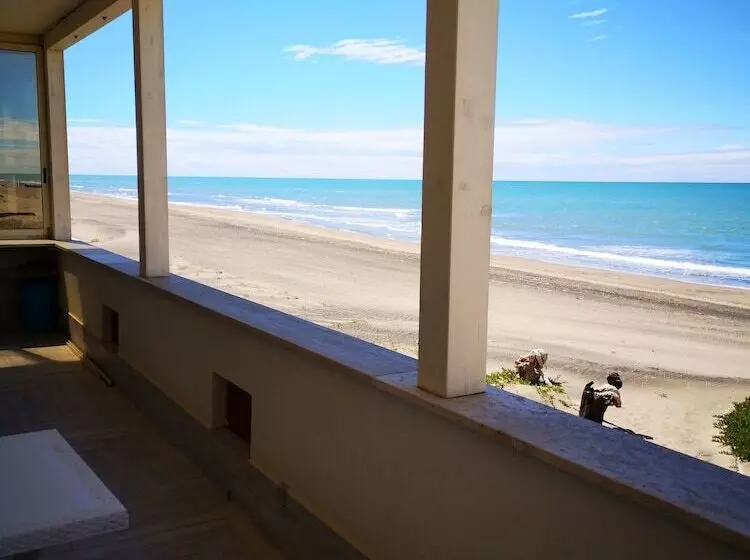 ベッドアンドブレックファースト La Duna Beach