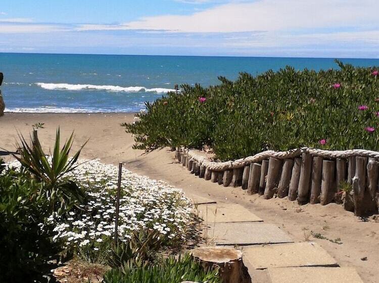 مبيت وإفطار La Duna Beach