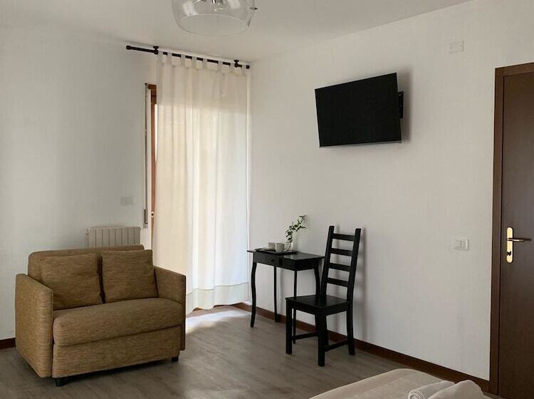 تختخواب و صبحانه Nottetempo Verona