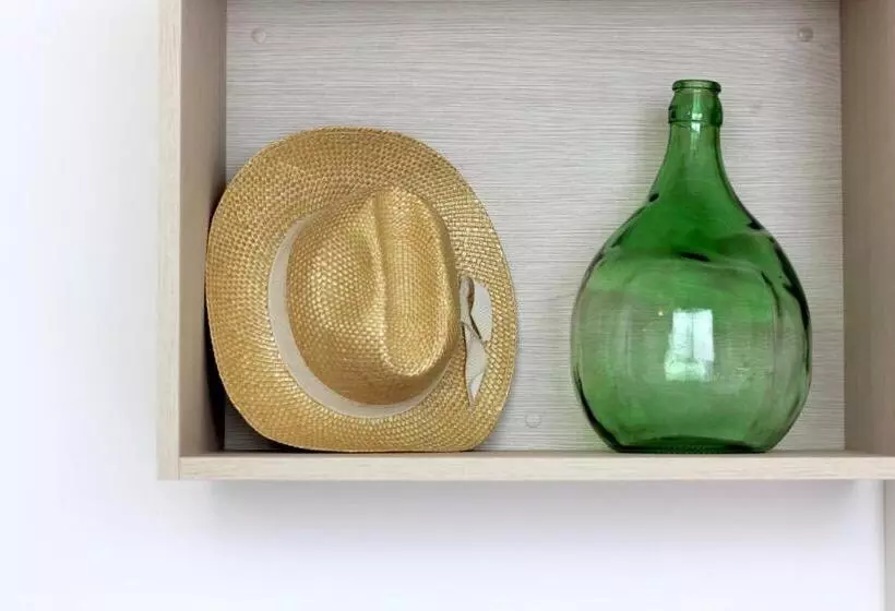 تختخواب و صبحانه Pietra Pesara