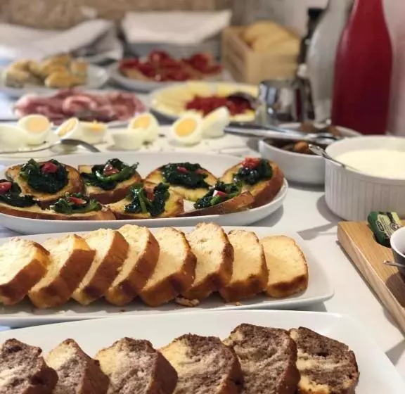 تختخواب و صبحانه Pietra Pesara