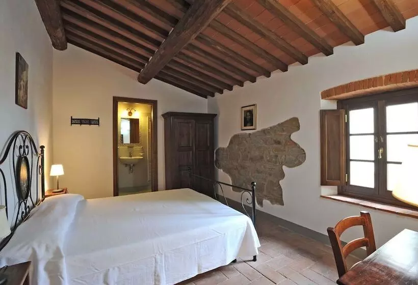 هتل روستایی Borgo Rapale