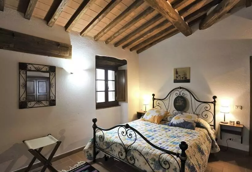 هتل روستایی Borgo Rapale