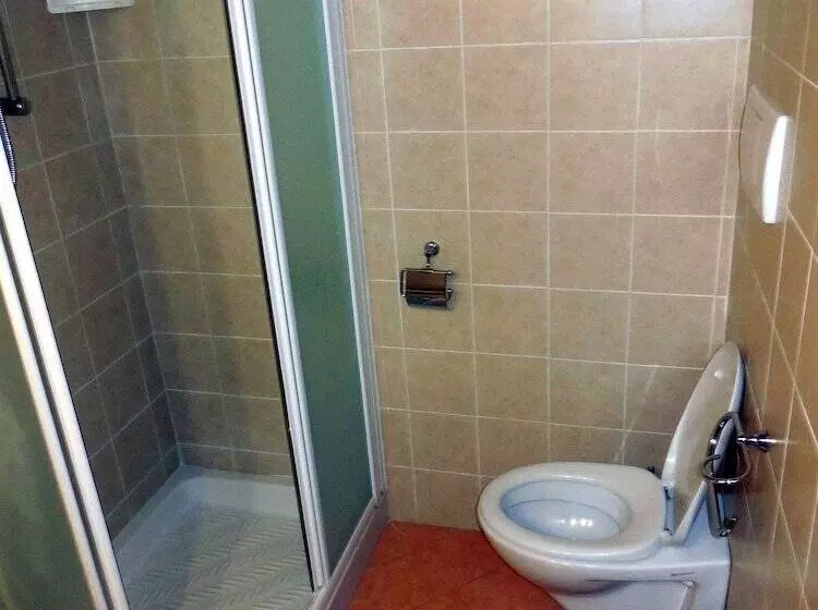 هتل روستایی Borgo Rapale