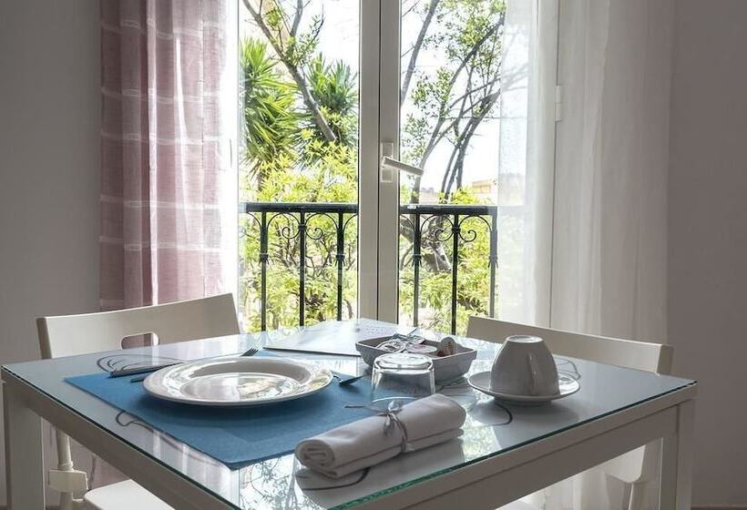 King Arthur's Houses