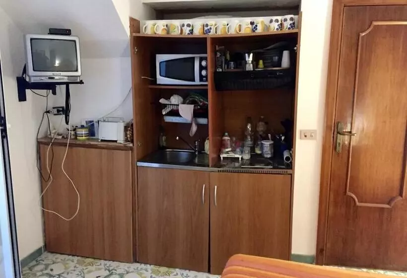 ペンション B&b La Bouganville