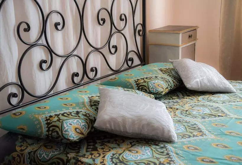 Tatiana Luxury Villa & B&b