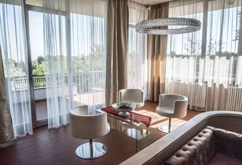 Tatiana Luxury Villa & B&b