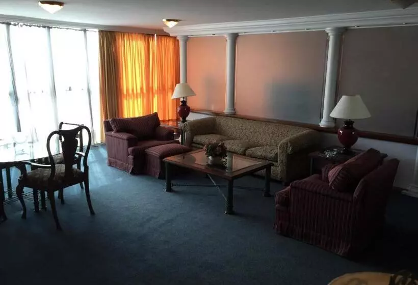 ホテル Crystal Palace