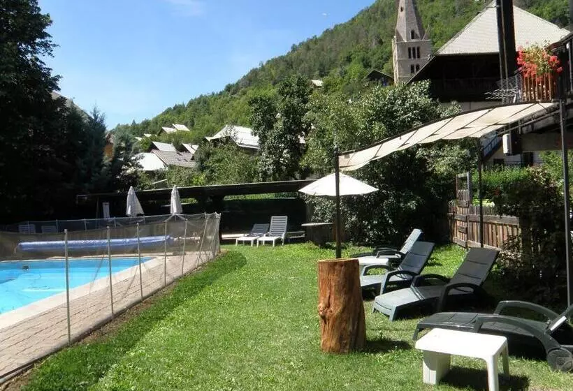 فندق Hôtel Les Vallois