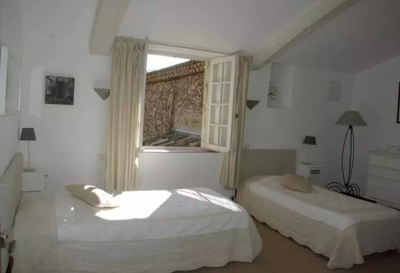 Hotel Hôtel Restaurant La Source