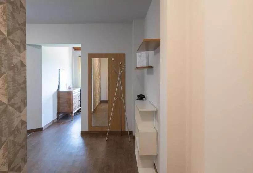 בית מלון כפרי Le Torri   Castiglione Falletto