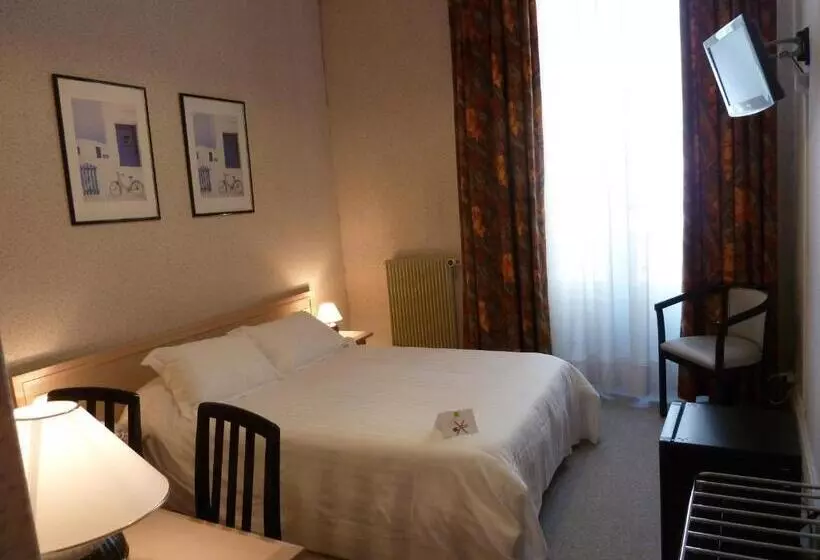 فندق Logis Le Midland