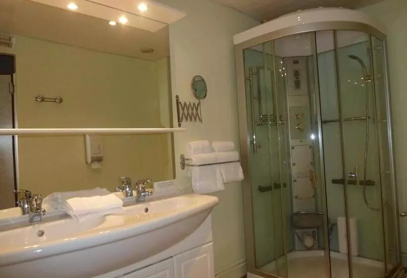 فندق Logis Le Midland