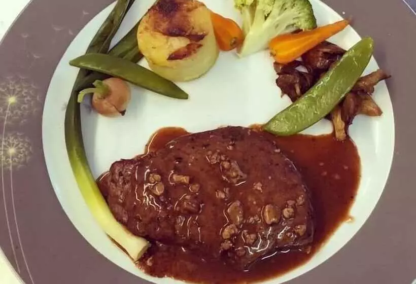 Logis Hotel Restaurant Le Vedaquais