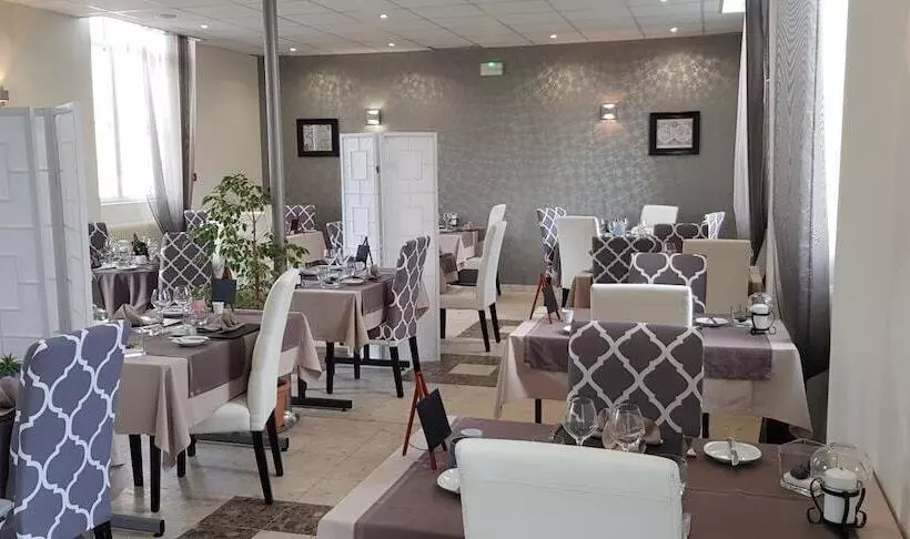 Logis Hotel Restaurant Le Vedaquais