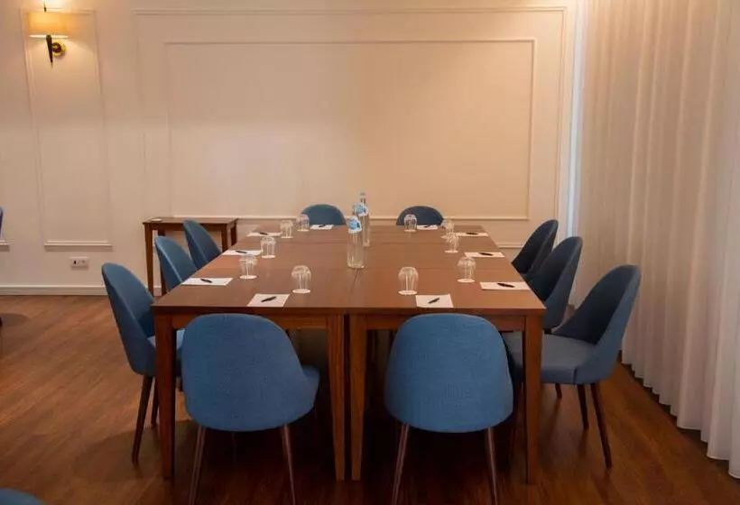 Luna Hotel de Tábua