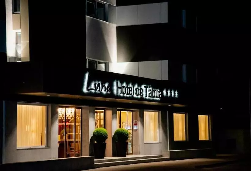 Luna Hotel de Tábua