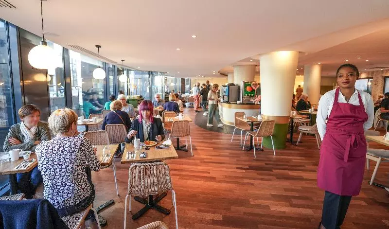 ホテル Mercure Paris Gare Montparnasse TGV