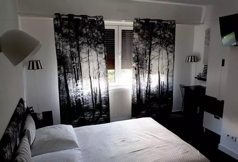 ホテル Restaurant Aux Sapins