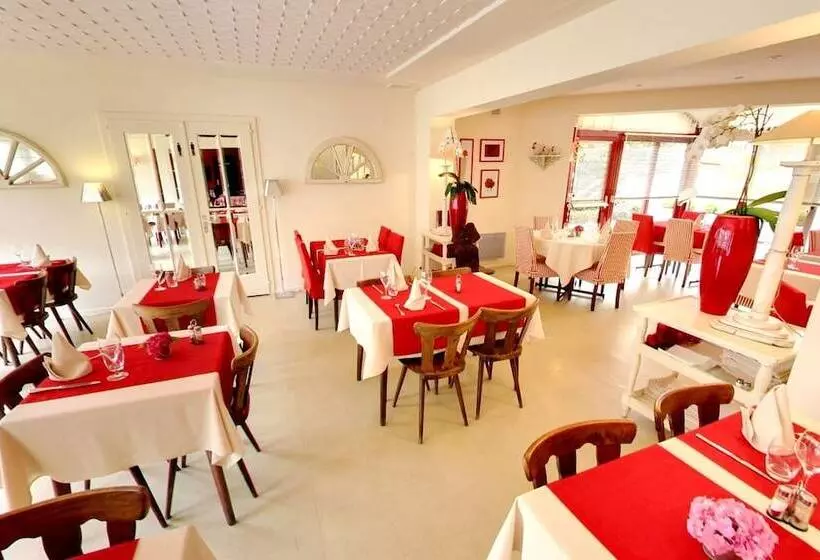 ホテル Restaurant Aux Sapins