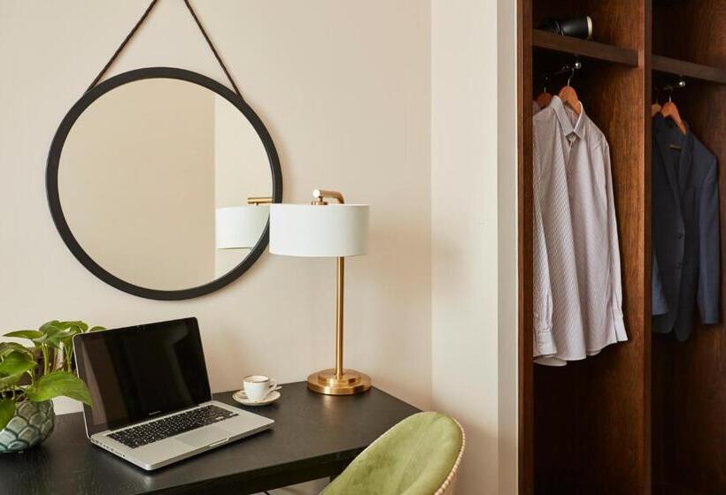 Hotel The Clermont London Victoria