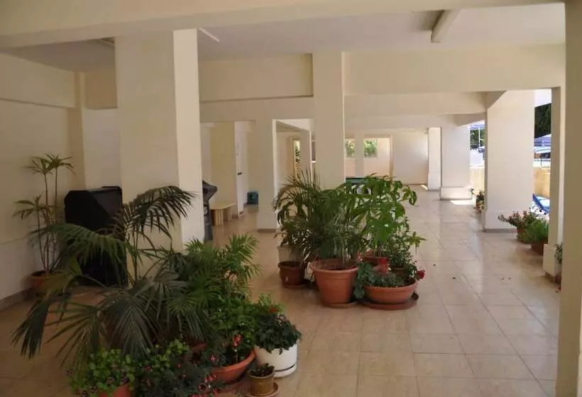 Mariela Hotel Apartments