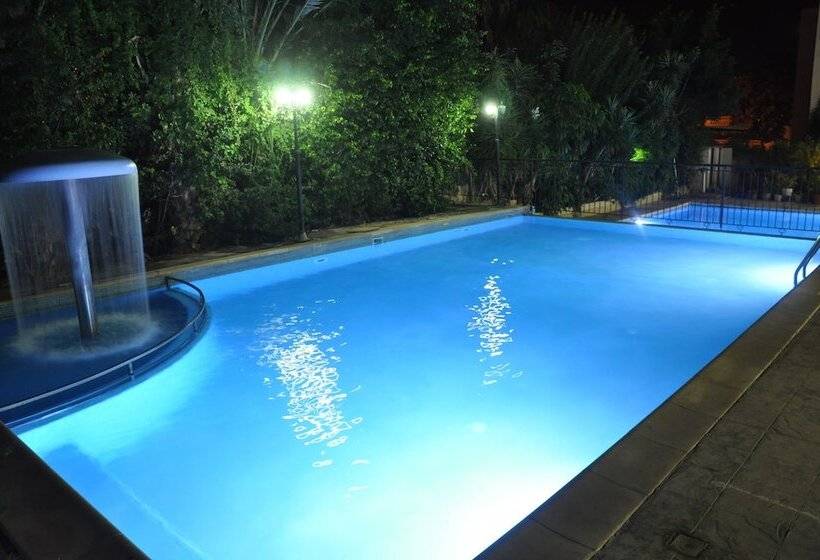 Mariela Hotel Apartments