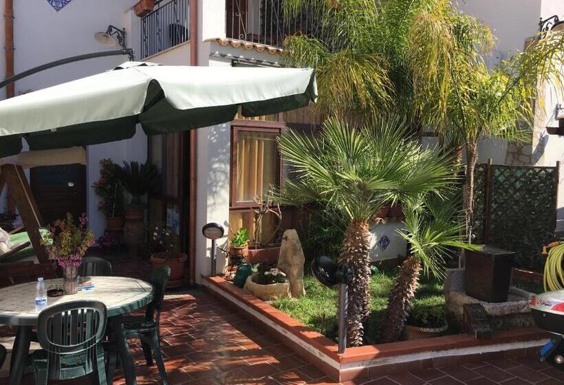 تختخواب و صبحانه Baglio Cusenza Rooms