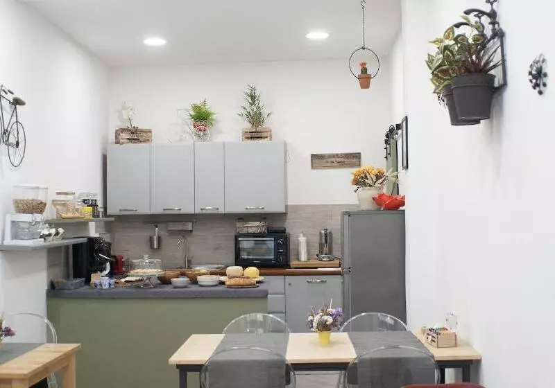 تختخواب و صبحانه Principe Giardinelli