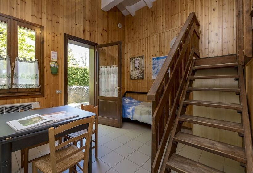 Hotel Campeggio Parco Dei Castagni Srl