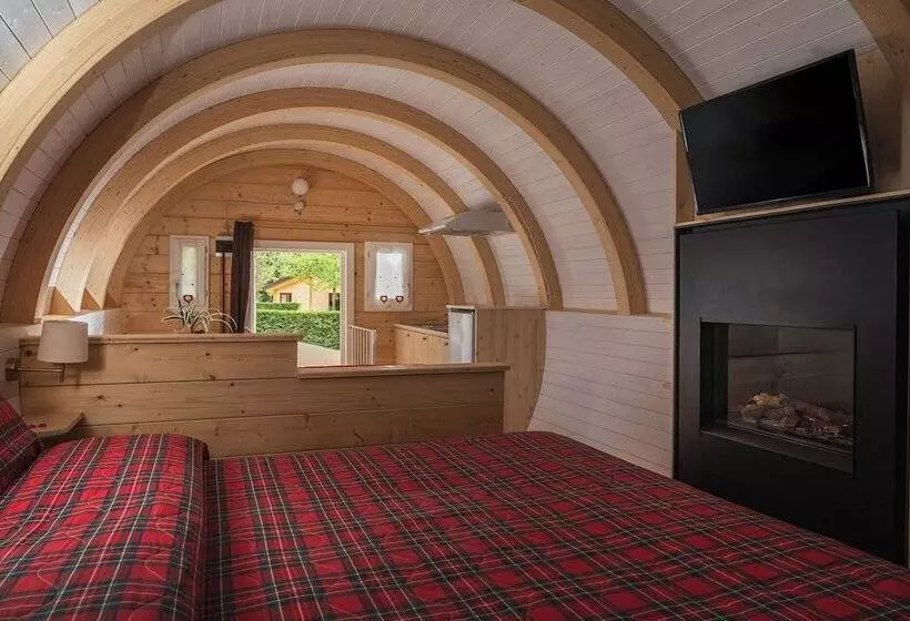 ホテル Campeggio Parco Dei Castagni Srl