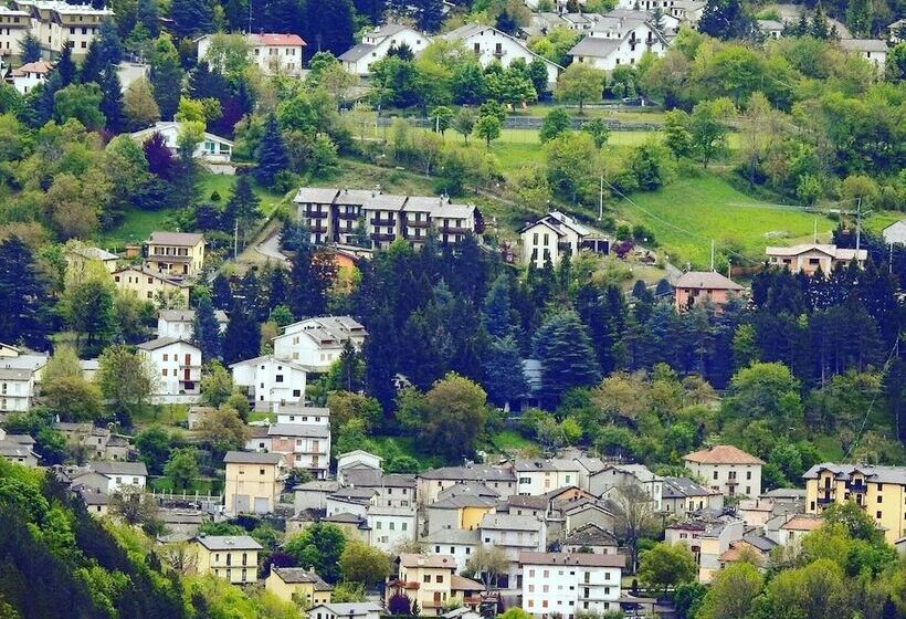 Hotel Campeggio Parco Dei Castagni Srl