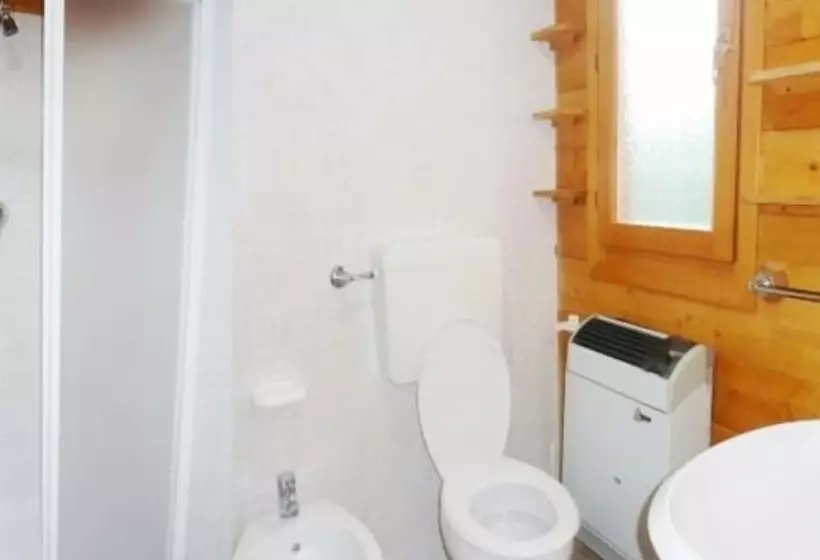 ホテル Campeggio Parco Dei Castagni Srl