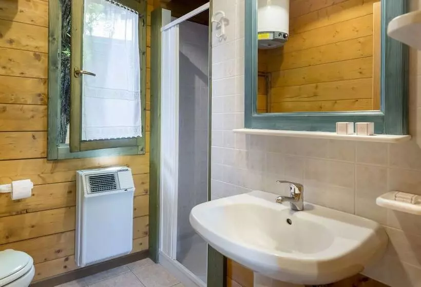 ホテル Campeggio Parco Dei Castagni Srl