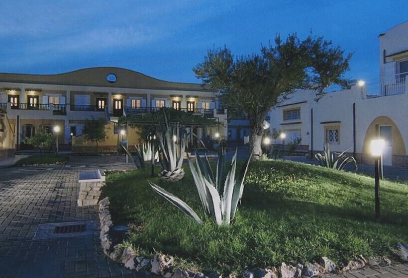 住所  Villaggio Turistico Le Meridiane