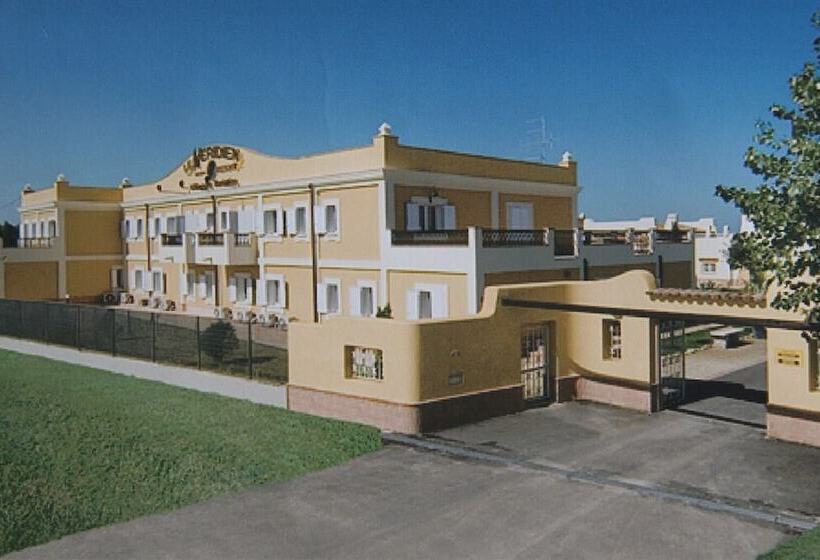 住所  Villaggio Turistico Le Meridiane