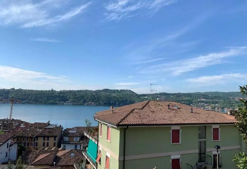 Aamiaismajoitus (B&B) Villa Ai Colli