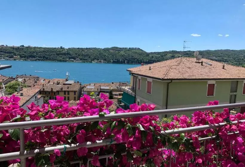 Aamiaismajoitus (B&B) Villa Ai Colli