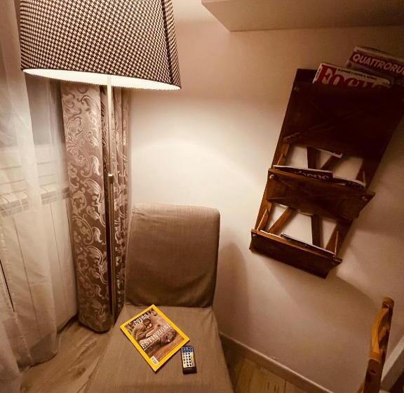 تختخواب و صبحانه La Piazzetta