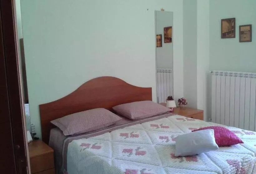 ホテル B&b Montemare