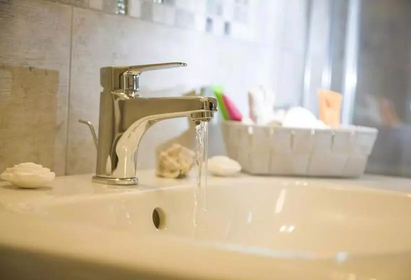 Aamiaismajoitus (B&B) Affittacamere I Principi Del Conero Cir 00041