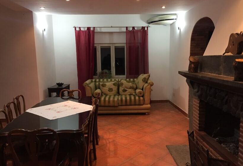 צימר Casale Rendine