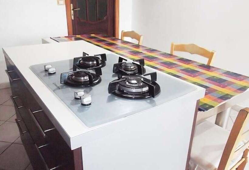 צימר Casale Rendine