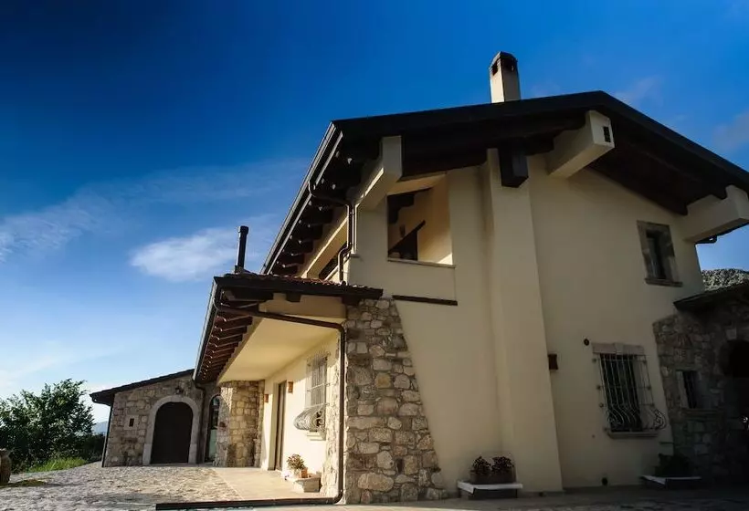 Aamiaismajoitus (B&B) Country House Domus Otium