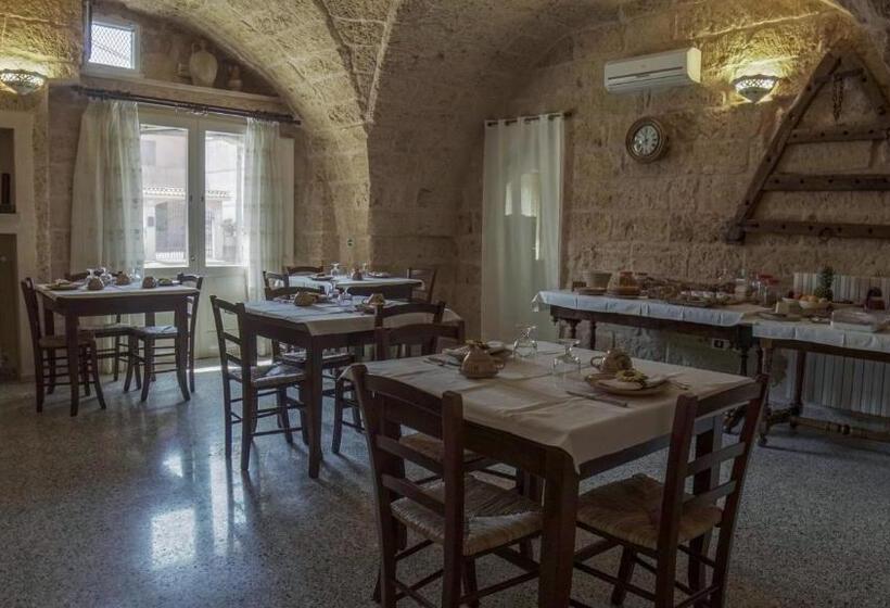 مبيت وإفطار La Vecchia Corte